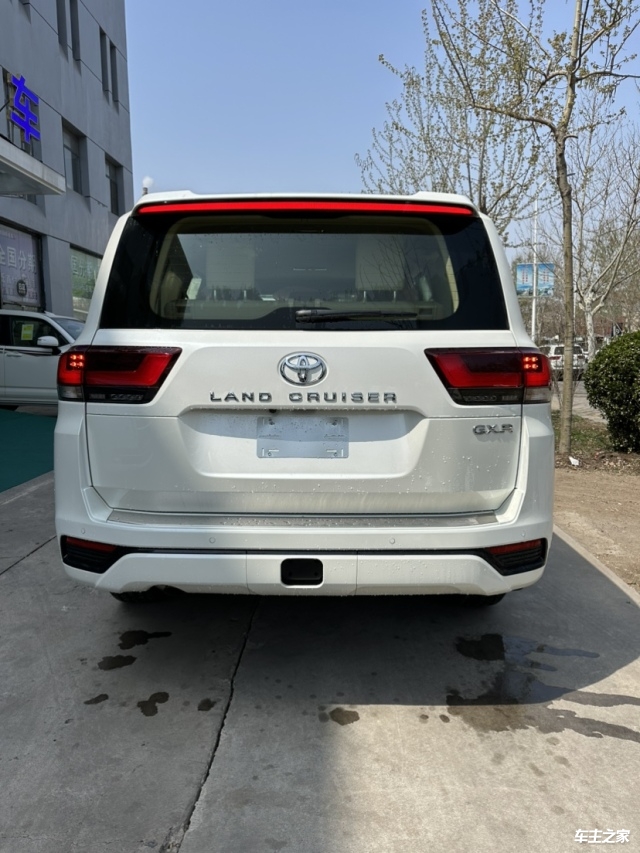 24款 丰田酷路泽4000 gxr 8气 20轮 现车销售