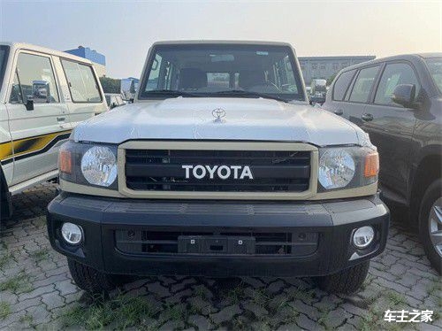 云南红河24款中东版酷路泽lc76现车最低多少钱