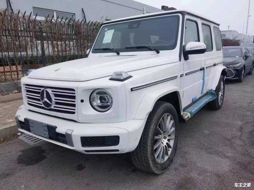 奔驰g350d柴油港口最新报价148万起