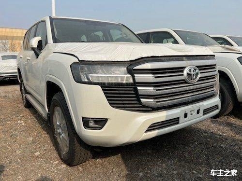 丰田酷路泽400040l港口最新报价68万起