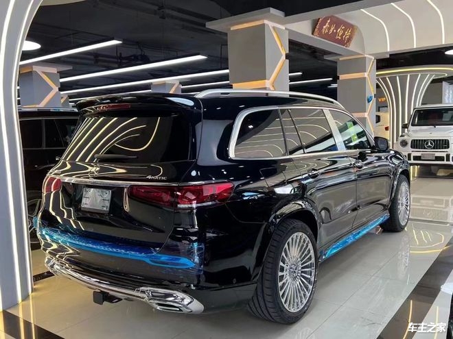 云南楚雄24款奔驰gls450升级改装迈巴赫gls600现车118.8万起
