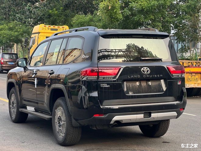 丰田酷路泽lc300gr运动顶配黑色报价 经典suv