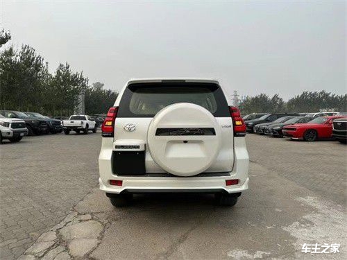 2024款丰田霸道4000现车落地价出售全地形硬派越野车型