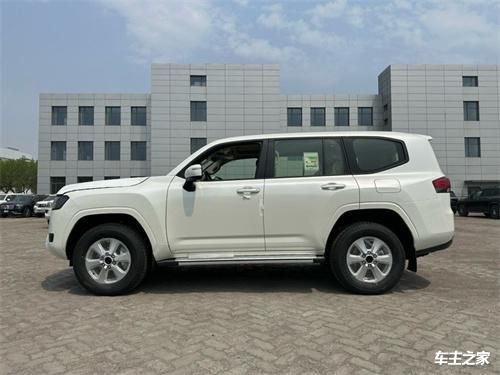 丰田酷路泽lc300现车24款港口最新售价,支持全国分期购车