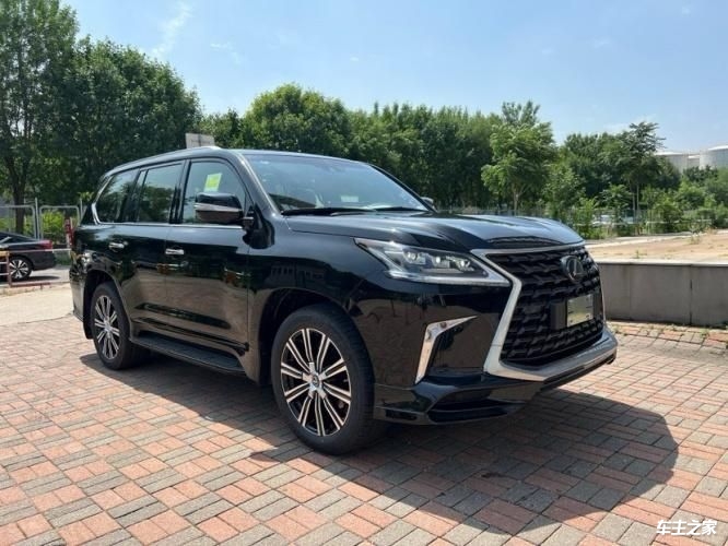 雷克萨斯LX570搭载5.7升V8发动机天津现车报价及配置