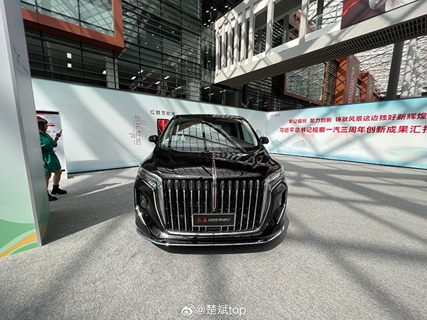 红旗HQ9 PHEV车型实车曝光 预计明年2月上市