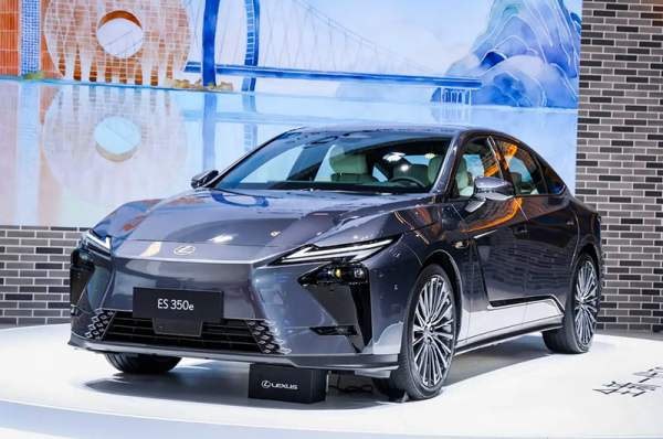 全新雷克萨斯ES亮相 将2026年4月上市