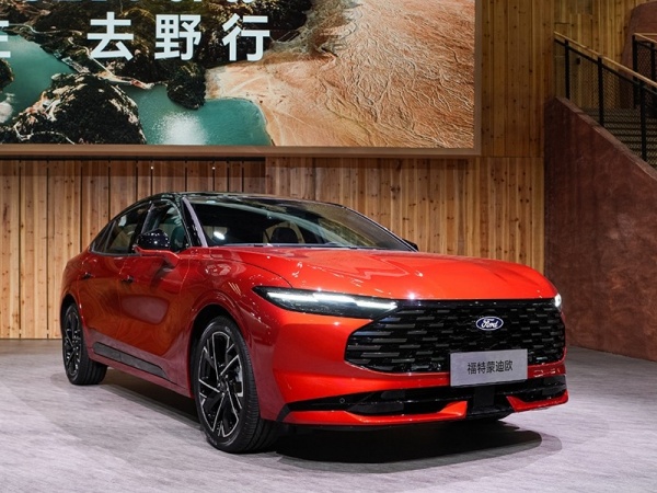 长安福特新款蒙迪欧上市 售价14.98-19.98万