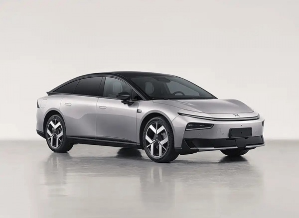 小鹏P7+增程版实车图曝光 搭载1.5T增程动力