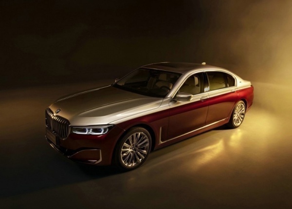 超14万辆进口宝马汽车召回 涉及7系等